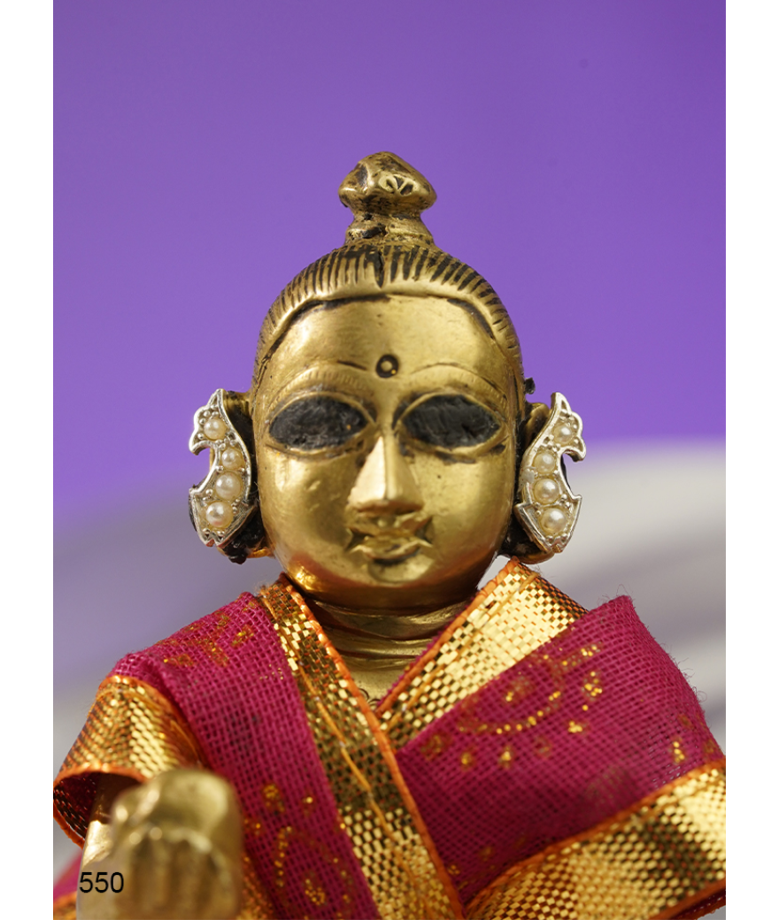 Moti Matsyakrut Kundal  